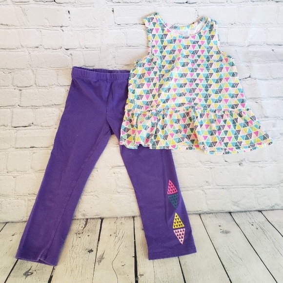 5/$30 🍭 Circo Girls 5T Triangle Top & Bottom - Picture 1 of 6